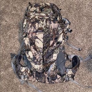 Sitka Mountain Pack 2700 brand new